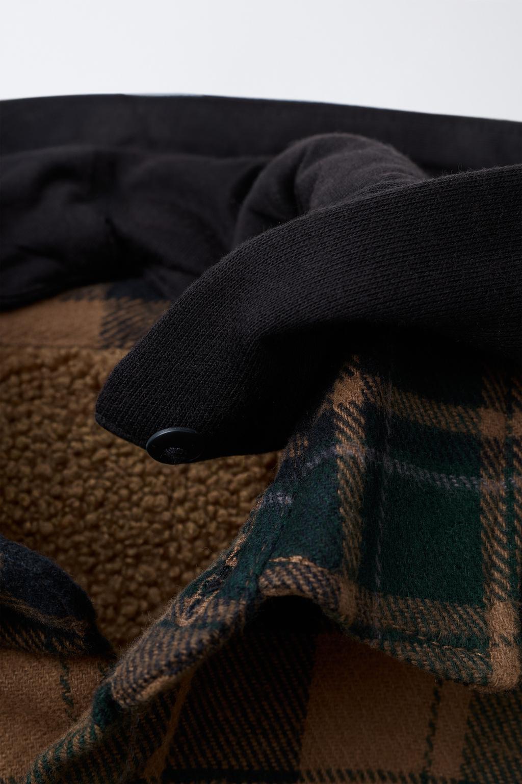 КУРТКА-РУБАШКА В КЛЕТКУ ИЗ ОВЧИНЫ СО СЪЕМНЫМ КАПЮШОНОМ