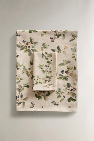 Скатерть с фруктовым принтом- Заказать в России