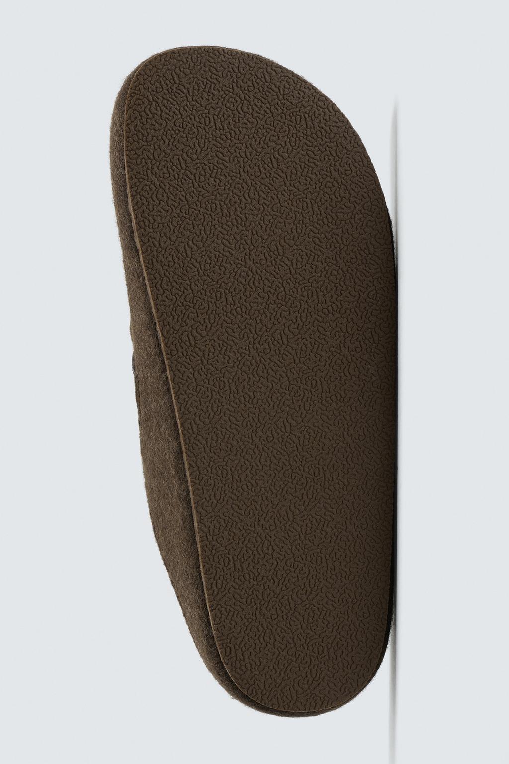 САБО С ПРЯЖКОЙ