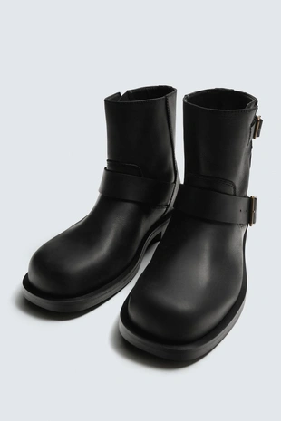 Кожаные сапоги с пряжками- Заказать в России