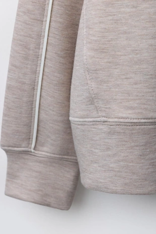 Толстовка для спорта с контрастными элементами- Заказать в России