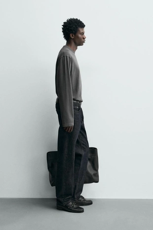 Футболка с длинными рукавами классического кроя- Заказать в России