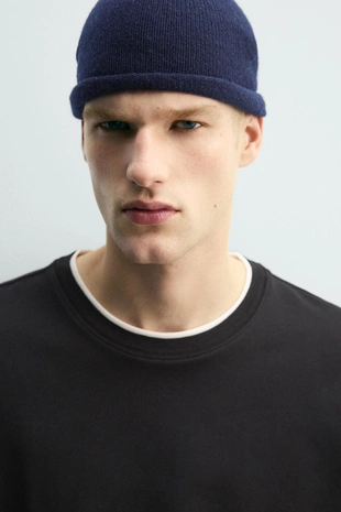 Футболка с контрастной двойной отделкой- Заказать в России