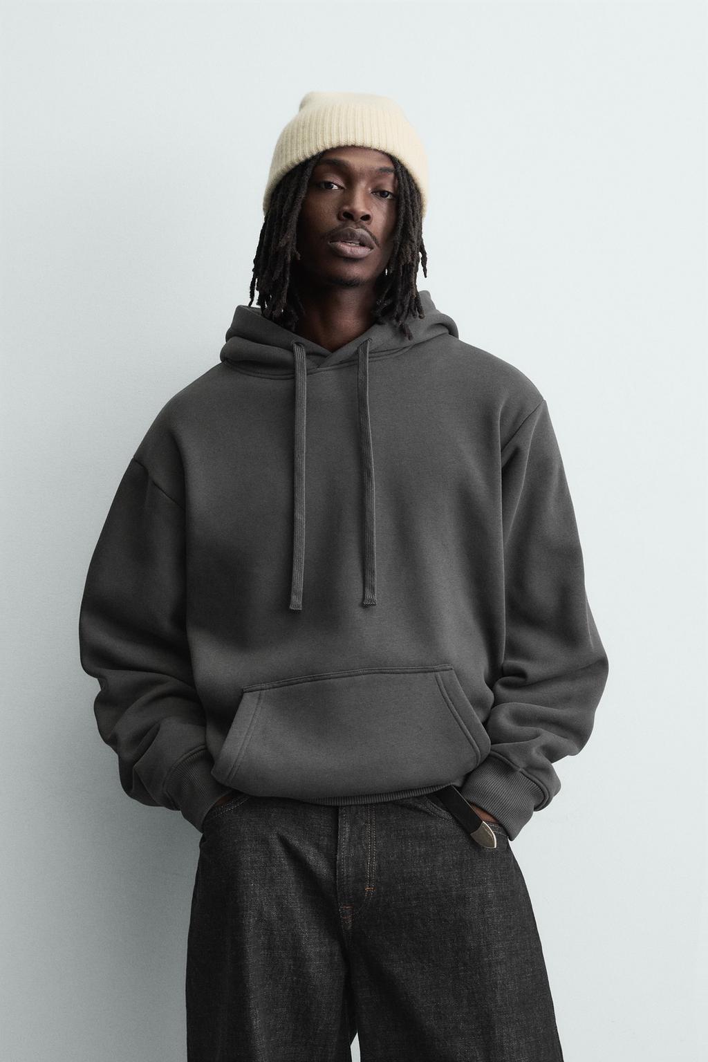 ХУДИ С КАПЮШОНОМ ИЗ СТРУКТУРНОГО МАТЕРИАЛА