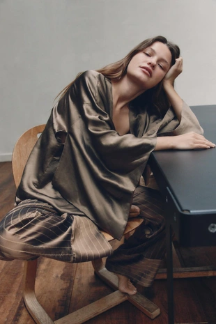 Рубашка с запахом и льном- Заказать в России