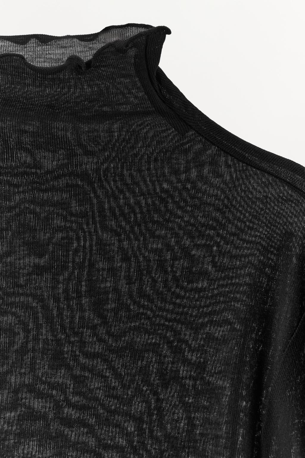 ОДНОТОННАЯ ФУТБОЛКА ИЗ ЛИОЦЕЛЛА