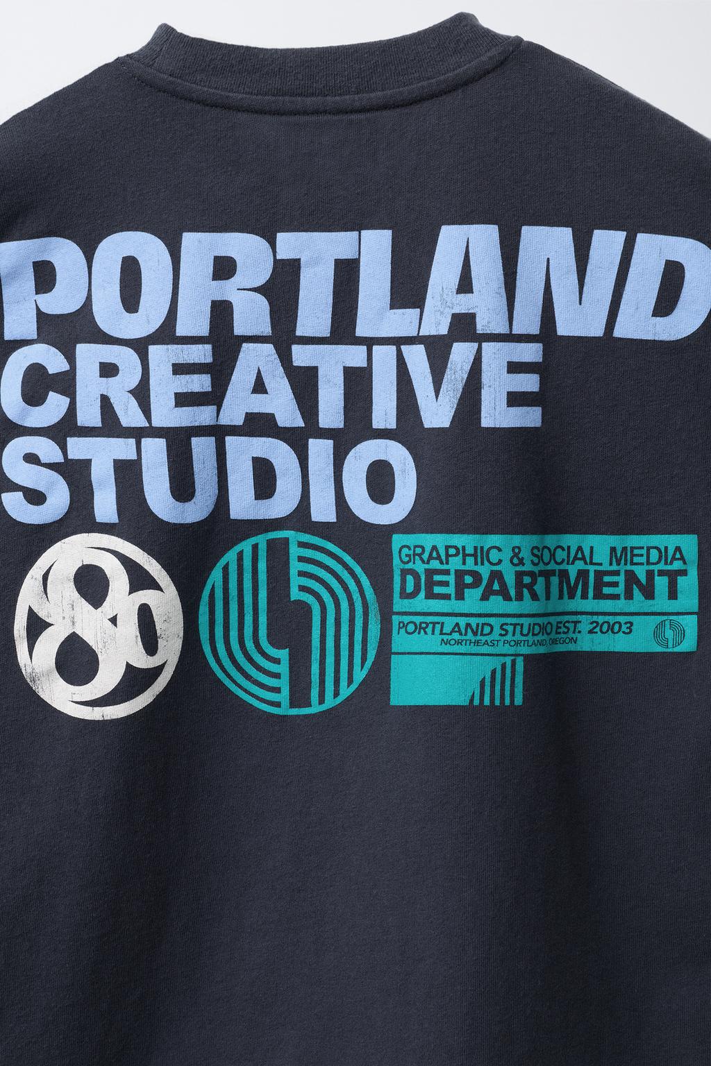 ФУТБОЛКА С РЕЛЬЕФНОЙ НАДПИСЬЮ