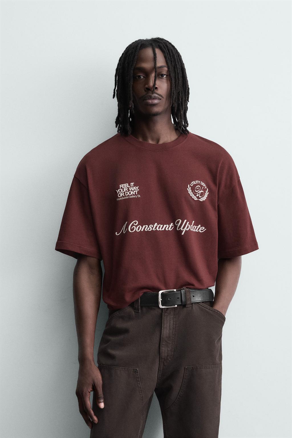 ФУТБОЛКА С КОНТРАСТНЫМ ПРИНТОМ