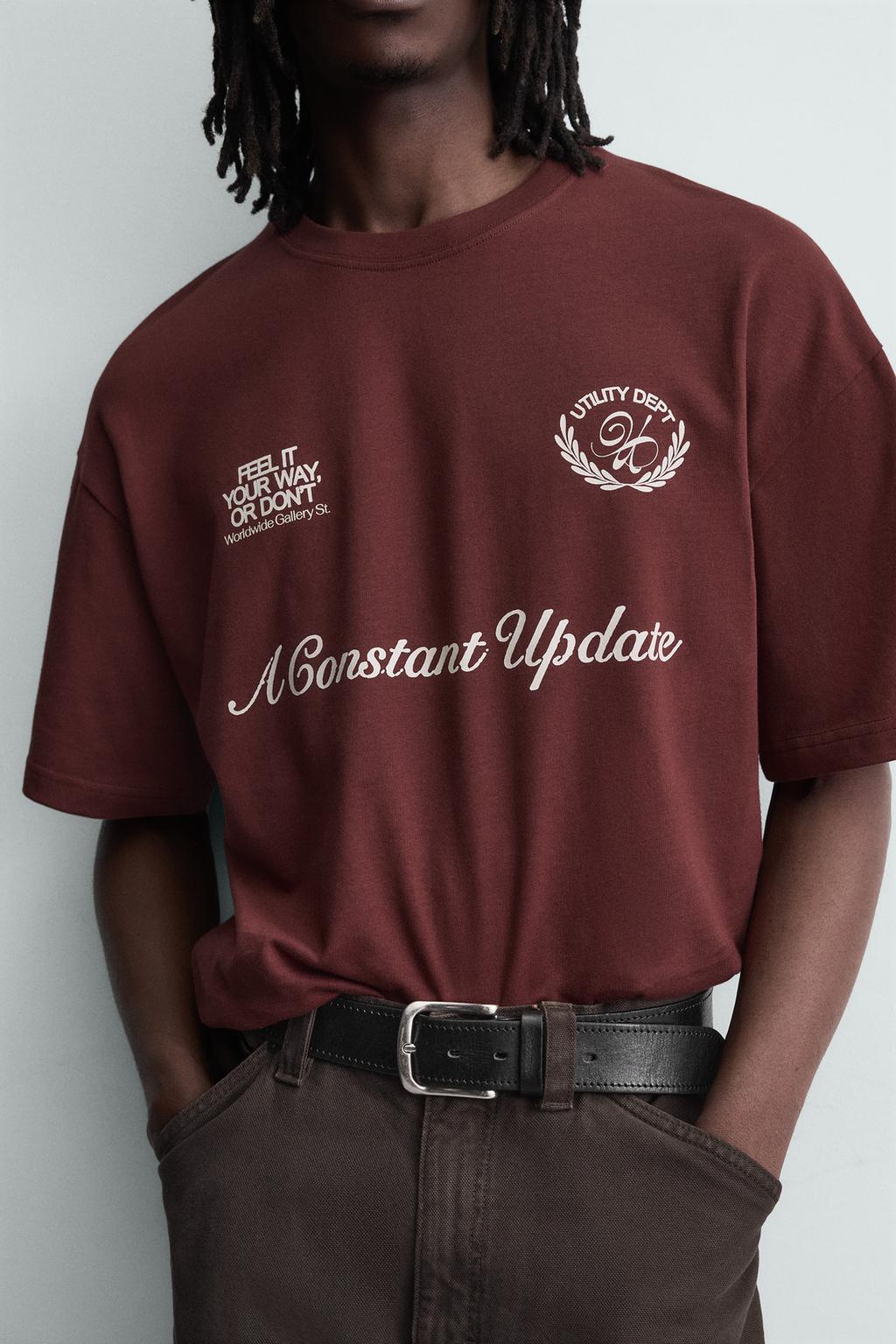 ФУТБОЛКА С КОНТРАСТНЫМ ПРИНТОМ