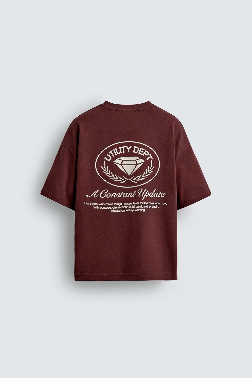 ФУТБОЛКА С КОНТРАСТНЫМ ПРИНТОМ