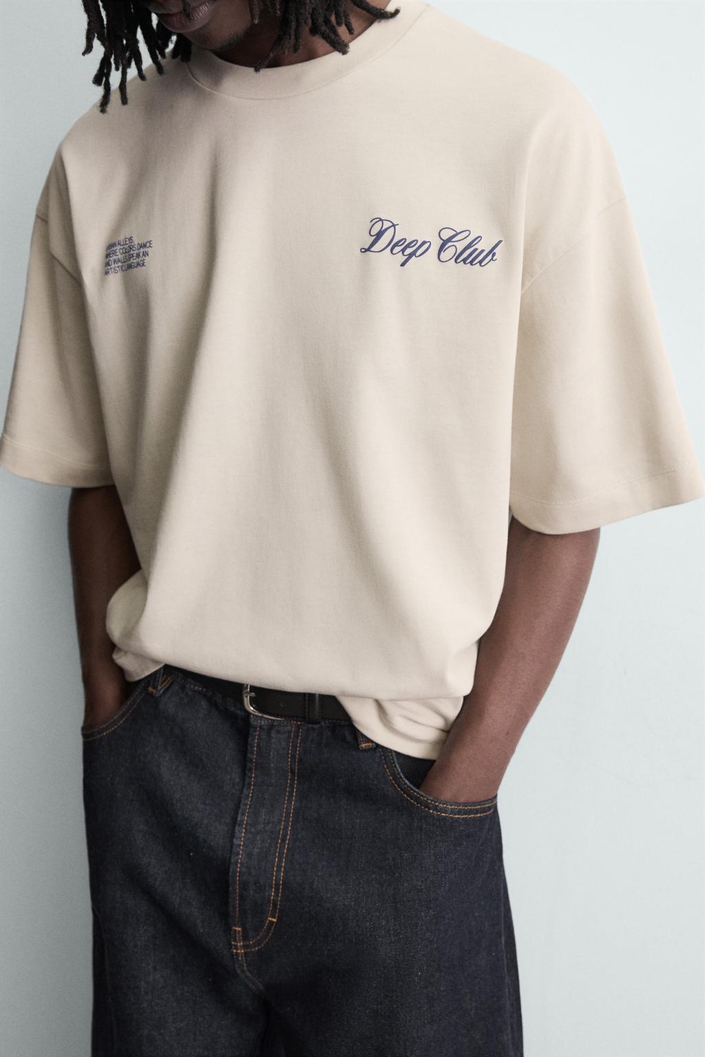 ФУТБОЛКА С КОНТРАСТНЫМ ПРИНТОМ