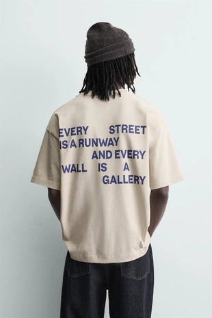 Футболка с контрастным принтом- Заказать в России