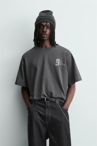 Футболка с контрастным принтом- Заказать в России