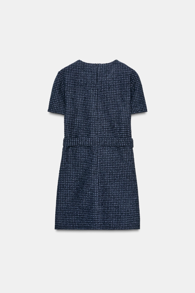 Платье с поясом структурированное