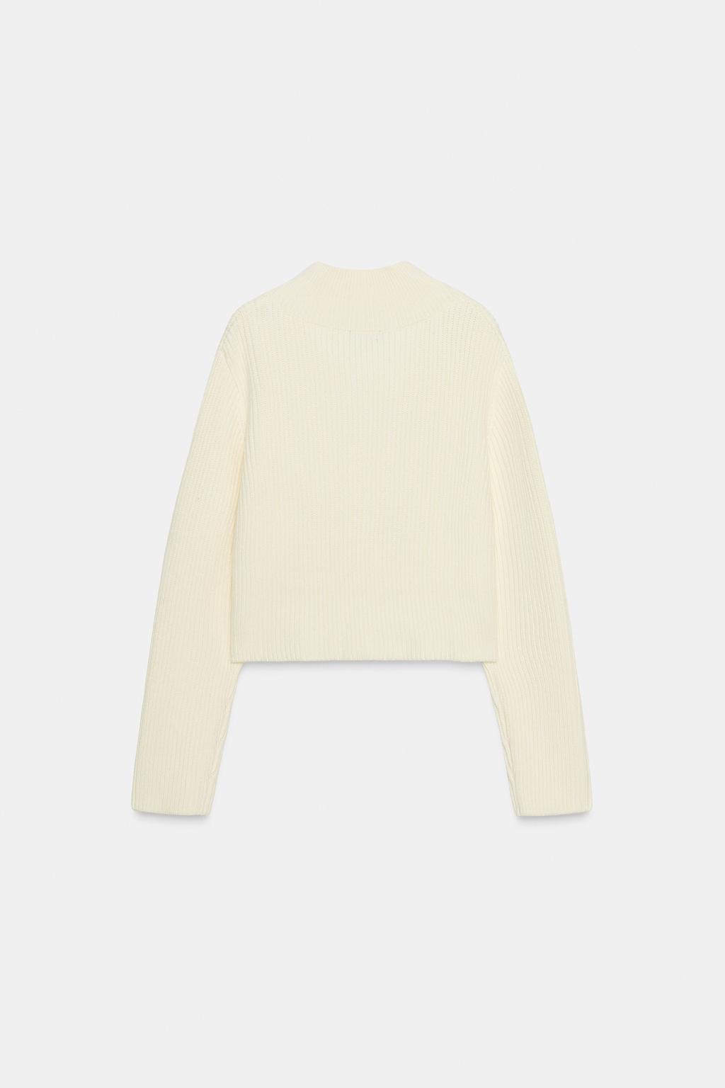 СВИТЕР В РУБЧИК С V-ОБРАЗНЫМ ВЫРЕЗОМ