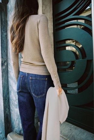 Базовый однотонный свитер- Заказать в России