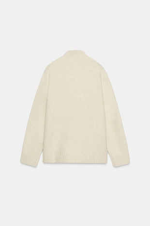 Однотонный свитер с высоким воротником- Заказать в России