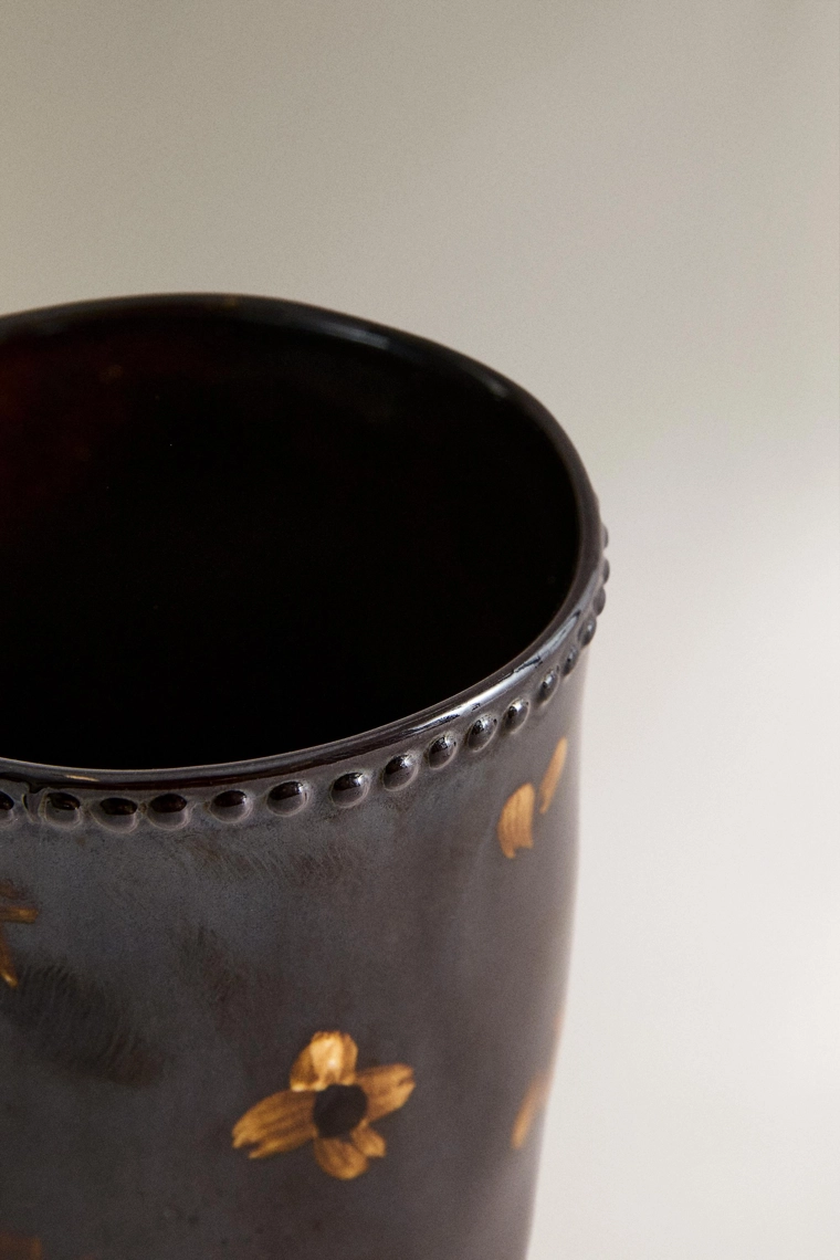 Цветочный держатель для зубных щеток