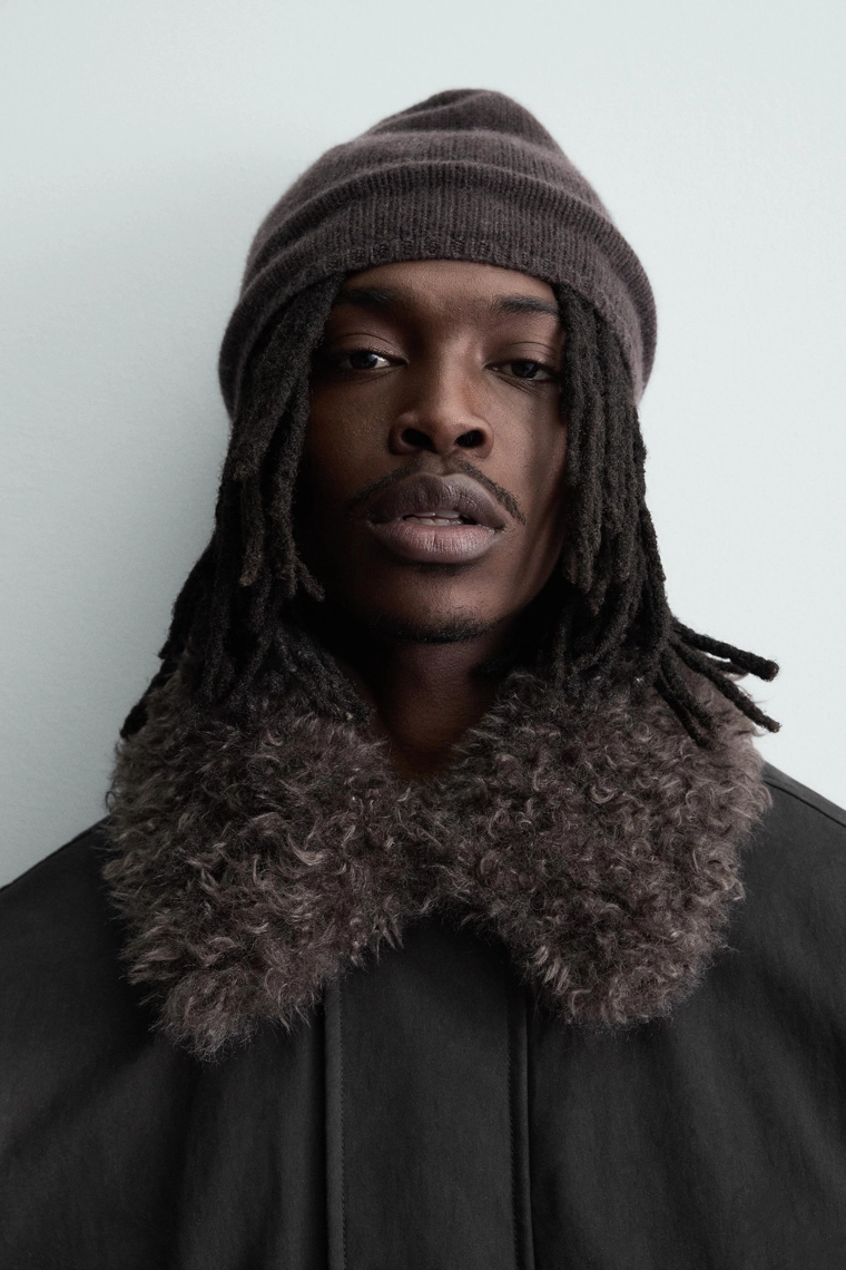 Парка с отстёгивающимся контрастным воротником