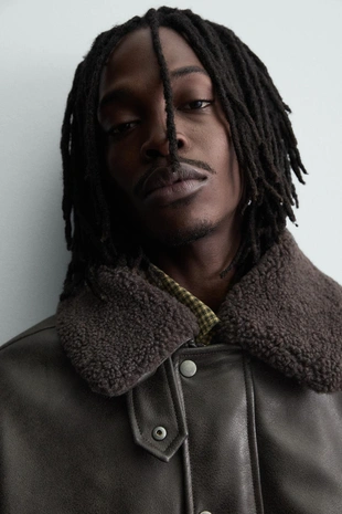 Куртка из искусственной кожи со съемным воротником- Заказать в России