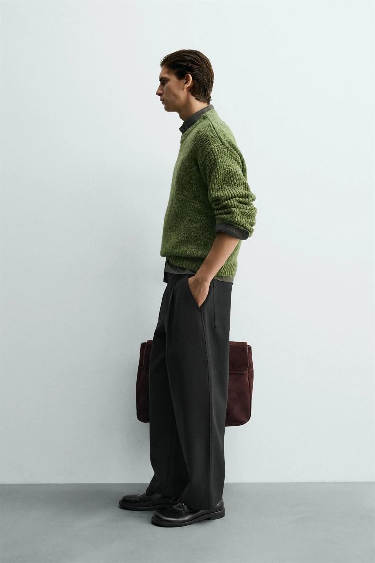 Джемпер с объемным узором из волокон с шерстью