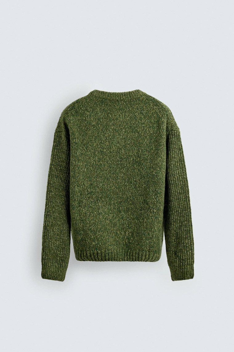 Джемпер с объемным узором из волокон с шерстью