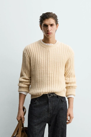 Объемный свитер из рельефной ткани- Заказать в России