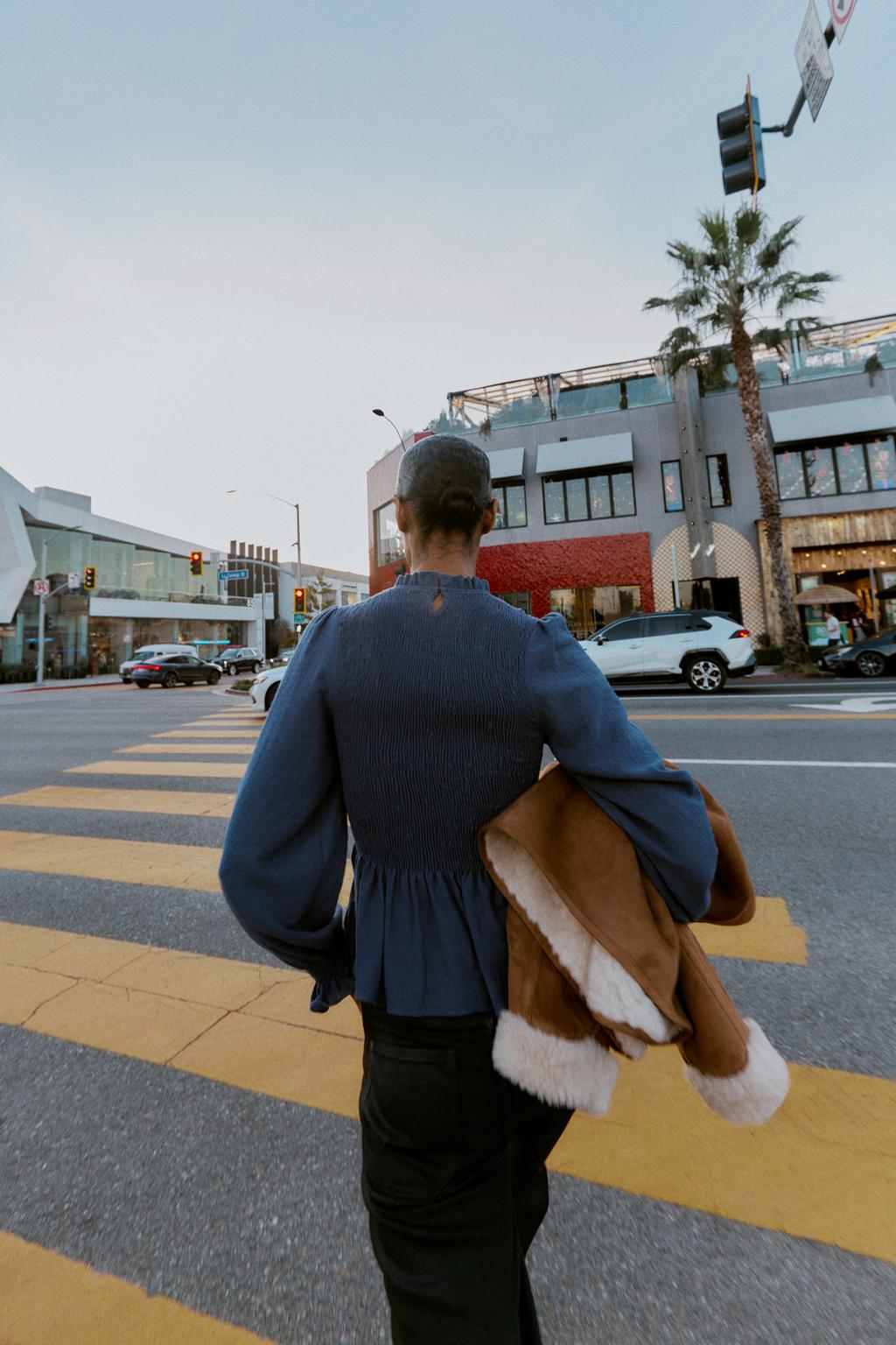 РУБАШКА С ЖАТЫМ ЭФФЕКТОМ