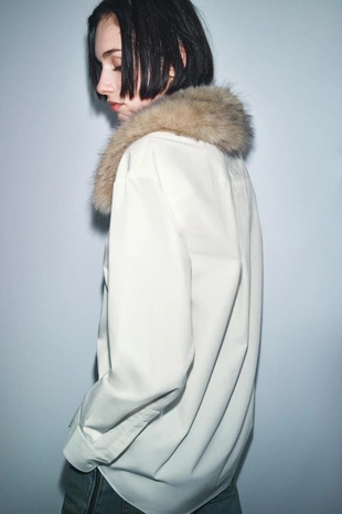 Рубашка из поплина с воротником с искусственным мехом — ZW COLLECTION- Заказать в России