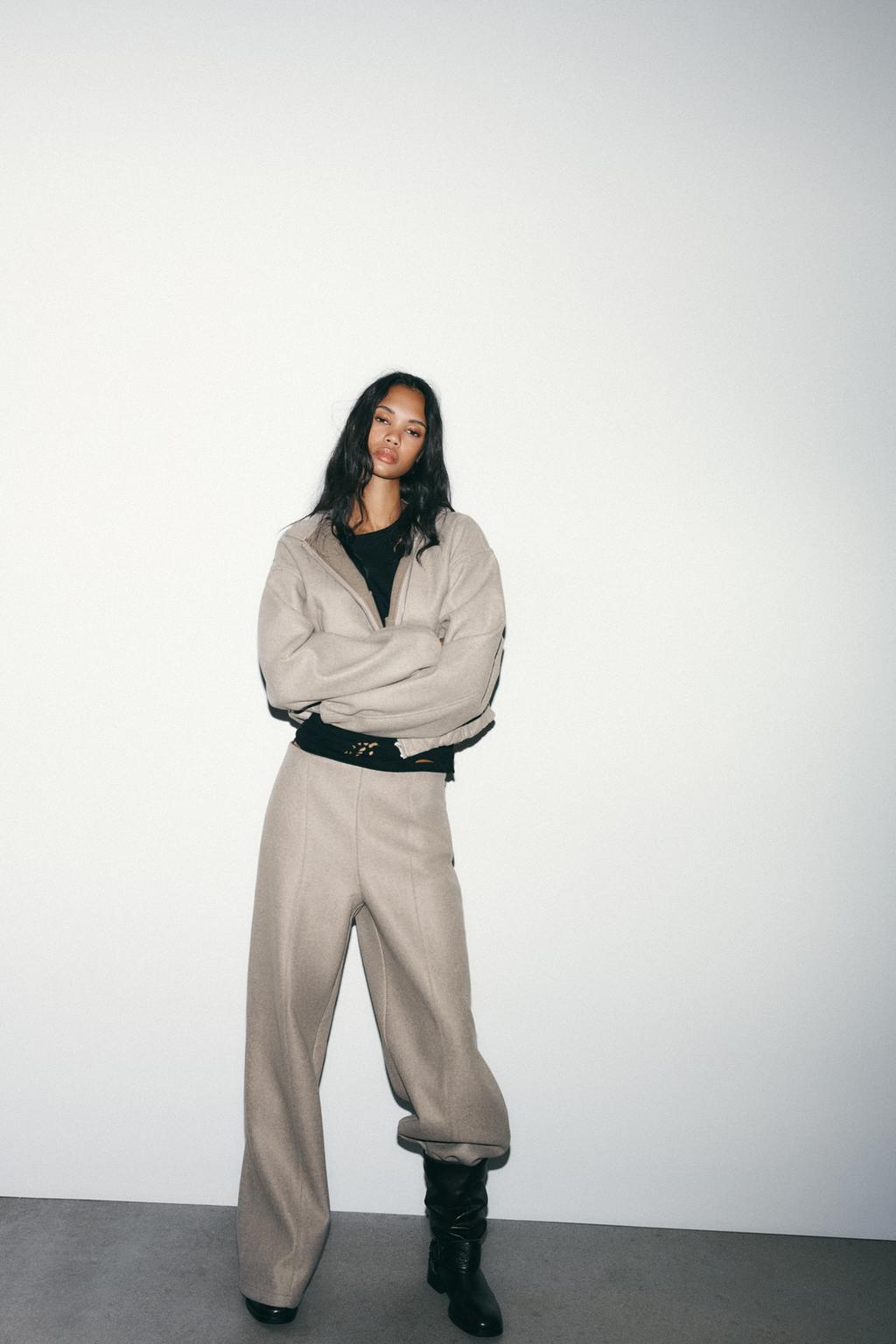 БРЮКИ С ВЫСОКОЙ ПОСАДКОЙ ИЗ МЯГКОЙ ТКАНИ