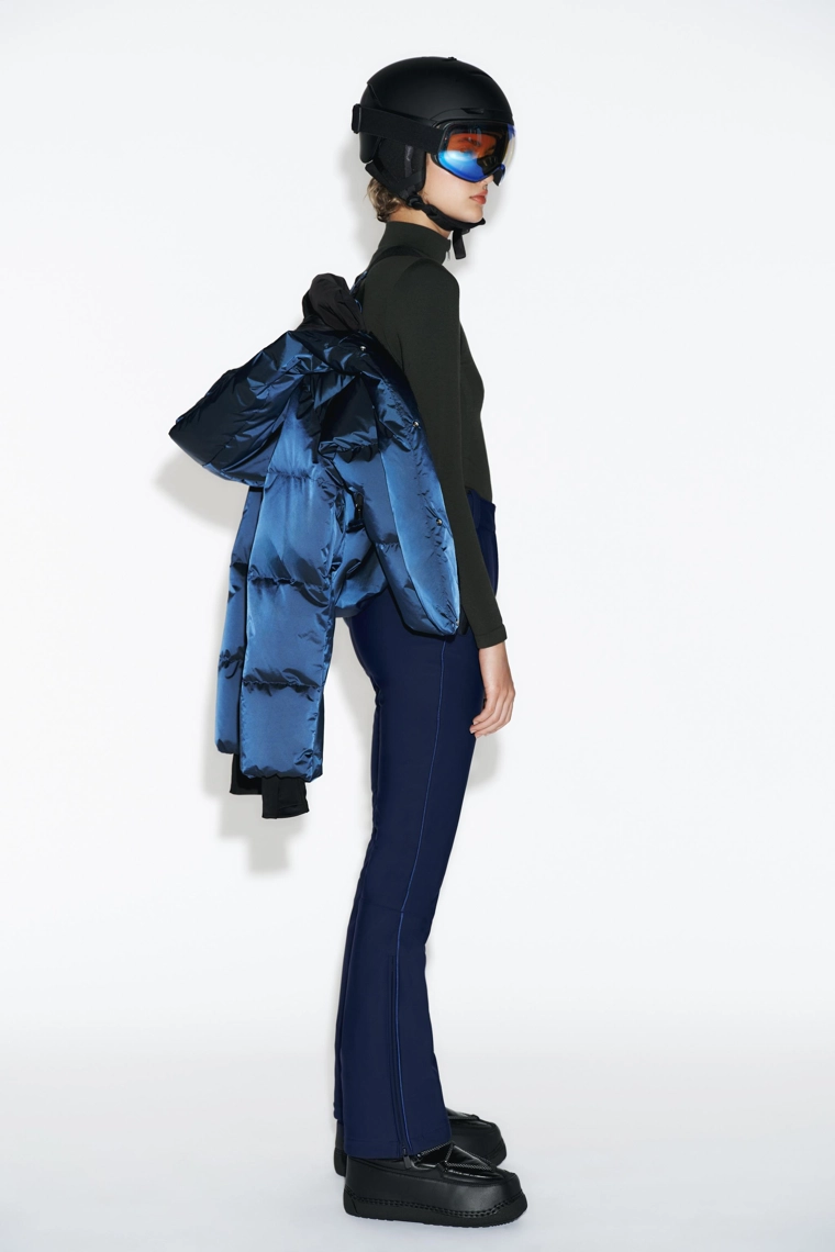 Утепленный пуховик с капюшоном, ветрозащитой и технологией recco® ski collection