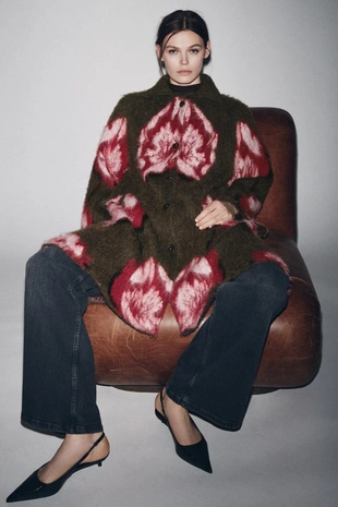 Жаккардовое пальто из ворсовой ткани- Заказать в России