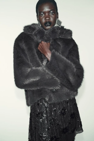 Двустороннее короткое пальто из искусственного меха- Заказать в России