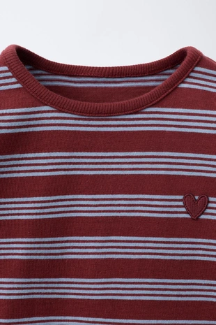 Футболка в полоску с вышивкой в виде сердца
