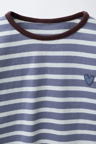 Футболка из ткани в полоску с вышивкой в виде сердца