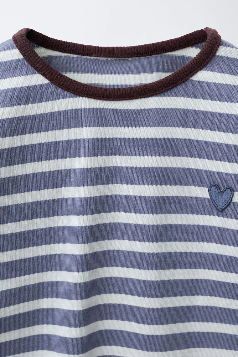 Футболка в полоску с вышивкой сердца