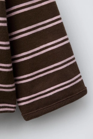 Футболка из ткани в полоску с вышивкой в виде сердца