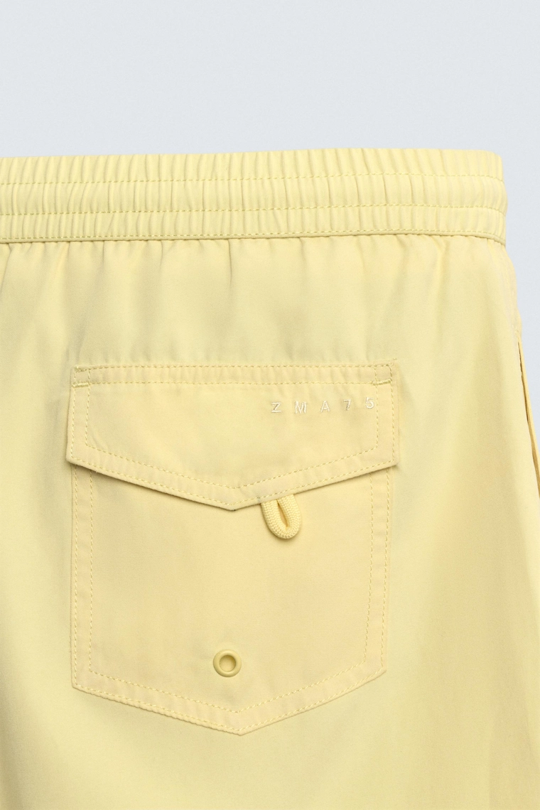 Мягкие короткие плавательные шорты