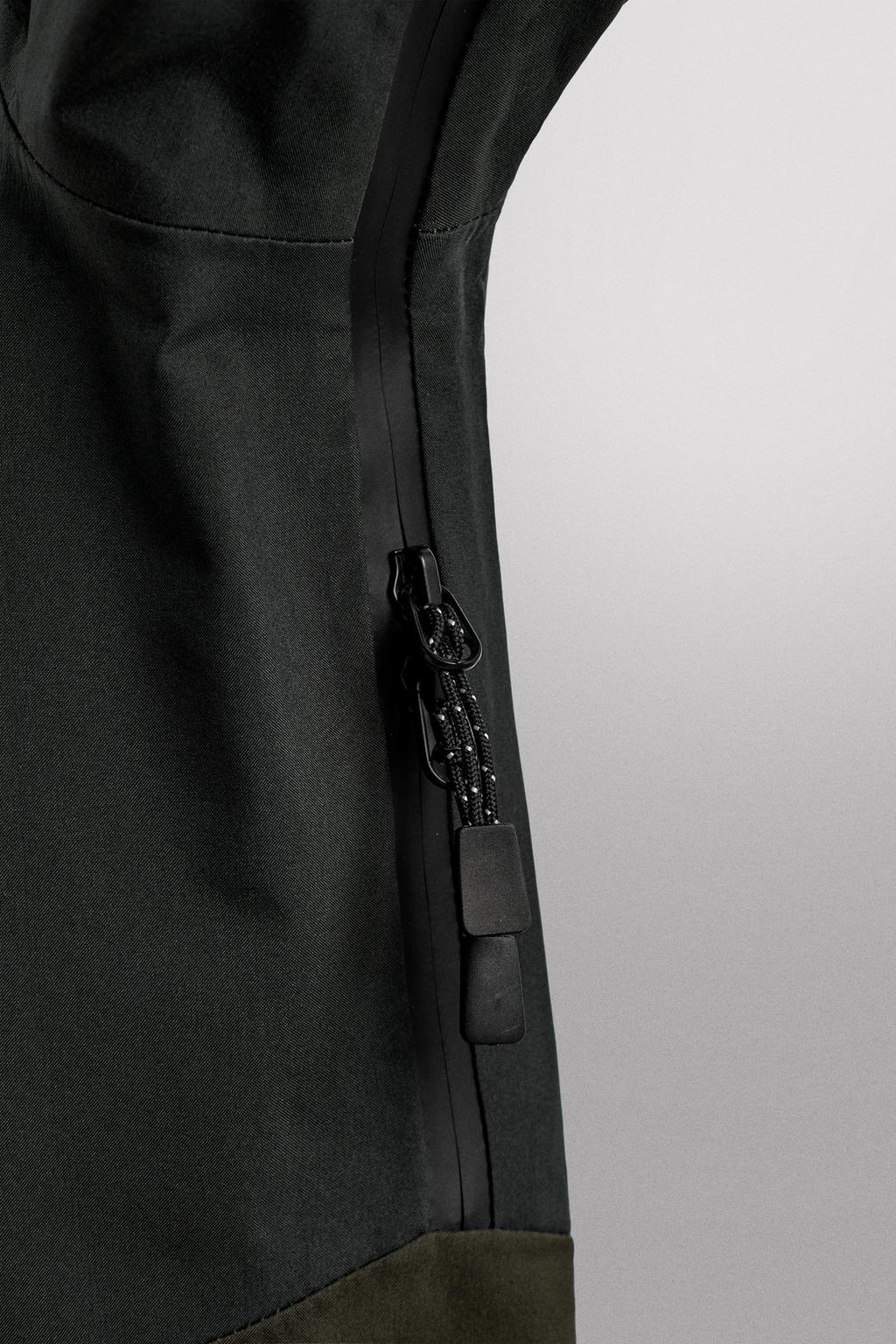 ВОДОНЕПРОНИЦАЕМАЯ ТЕХНИЧЕСКАЯ ЛЫЖНАЯ КУРТКА RECCO® SHELL