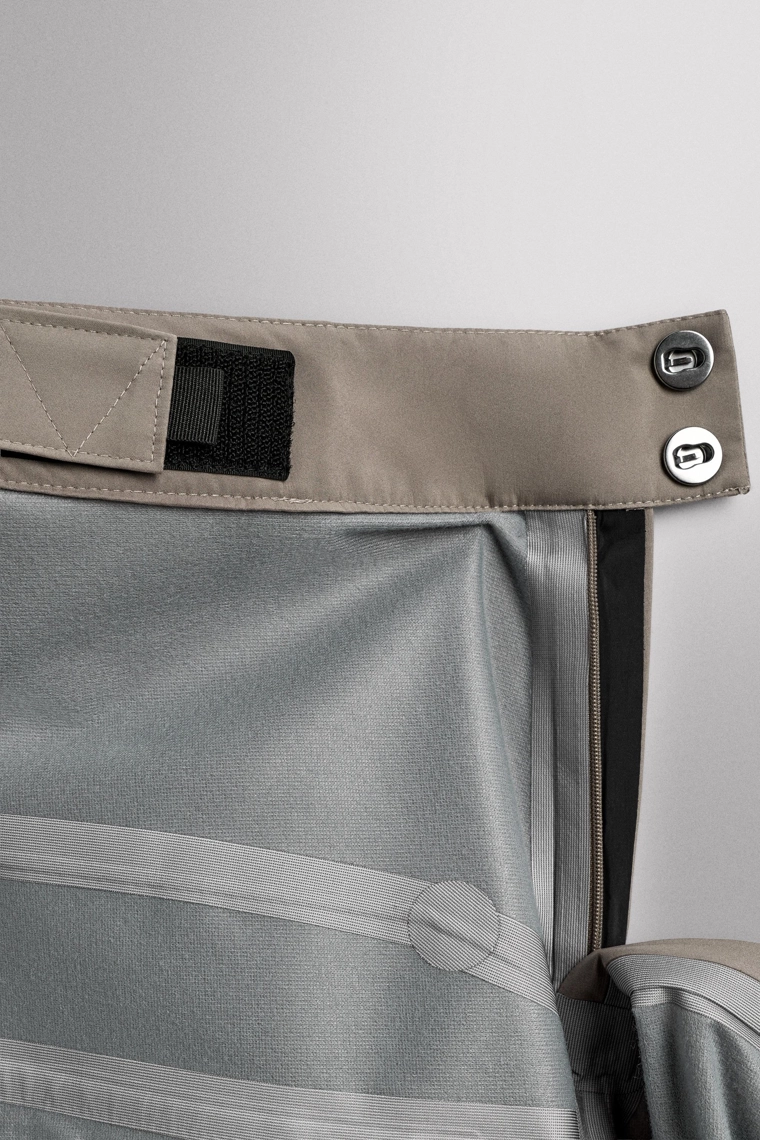 Защитные технические горнолыжные штаны с водонепроницаемой оболочкой recco®