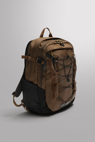 Спортивный рюкзак из высокотехнологичной ткани- Заказать в России