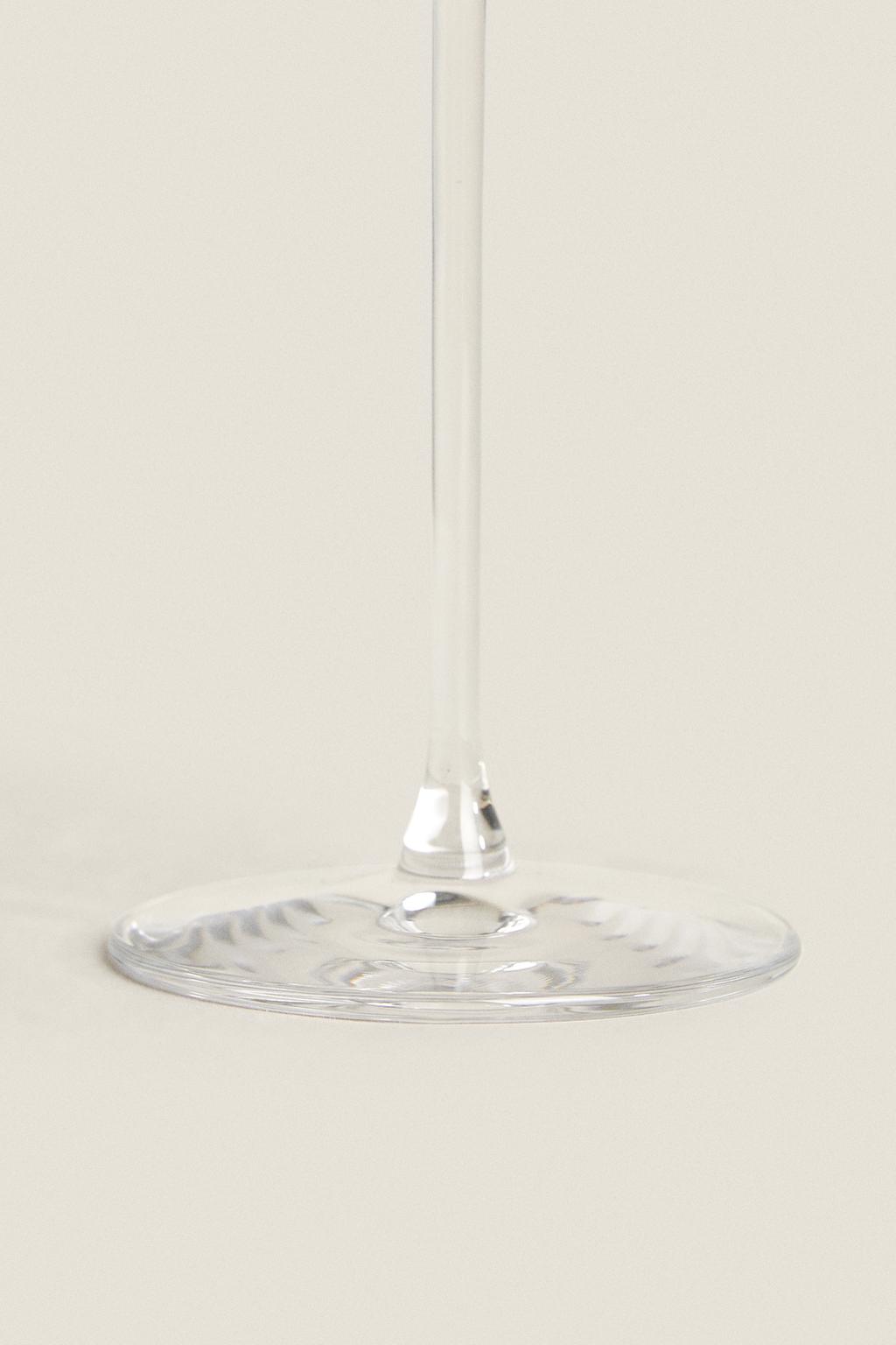 Простой хрустальный флейтовый бокал