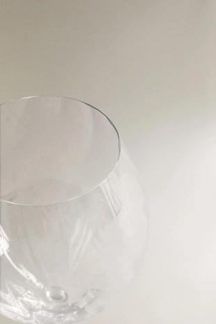 Бокал для вина с поднятым кристаллическим узором- Заказать в России