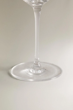 Бокал для вина с поднятым кристаллическим узором- Заказать в России