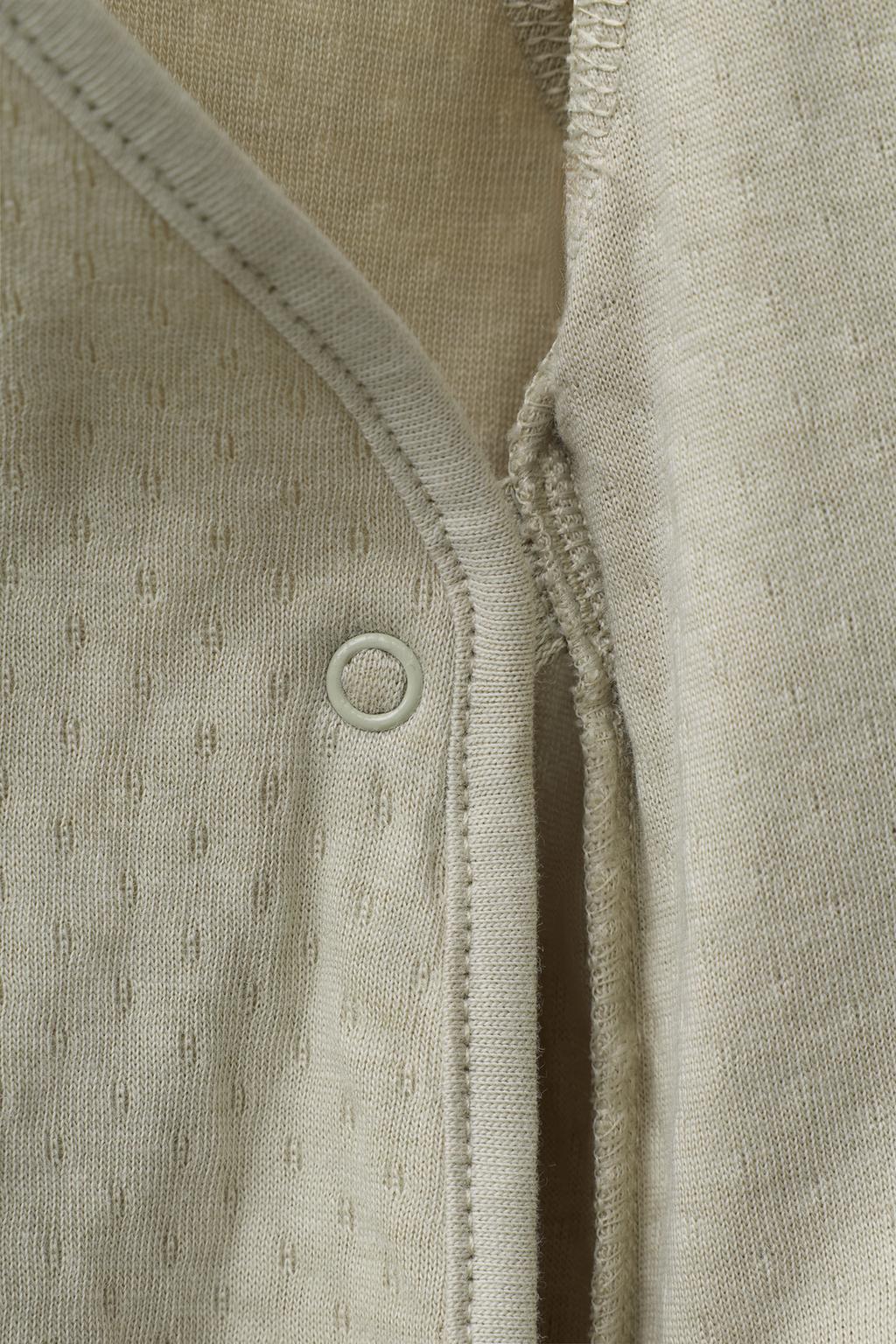 КОМПЛЕКТ ИЗ ФУТБОЛКИ И ЛЕГИНСОВ С РЕЛЬЕФНЫМ УЗОРОМ