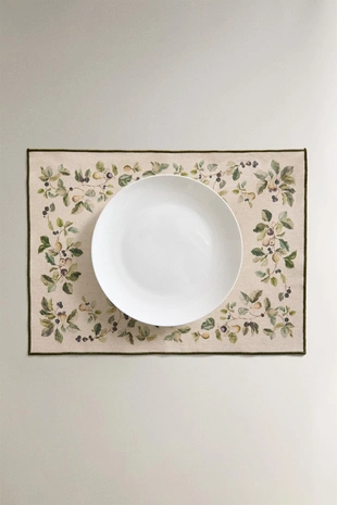 Плед с фруктовым принтом- Заказать в России