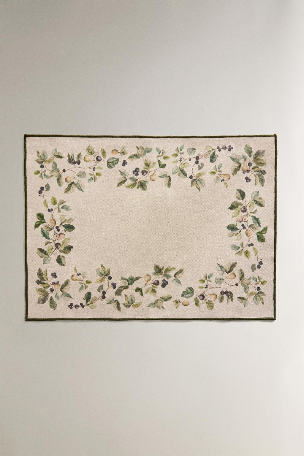 Плед с фруктовым принтом