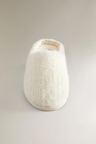 Тапочки из искусственного меха с оплетенным узором- Заказать в России