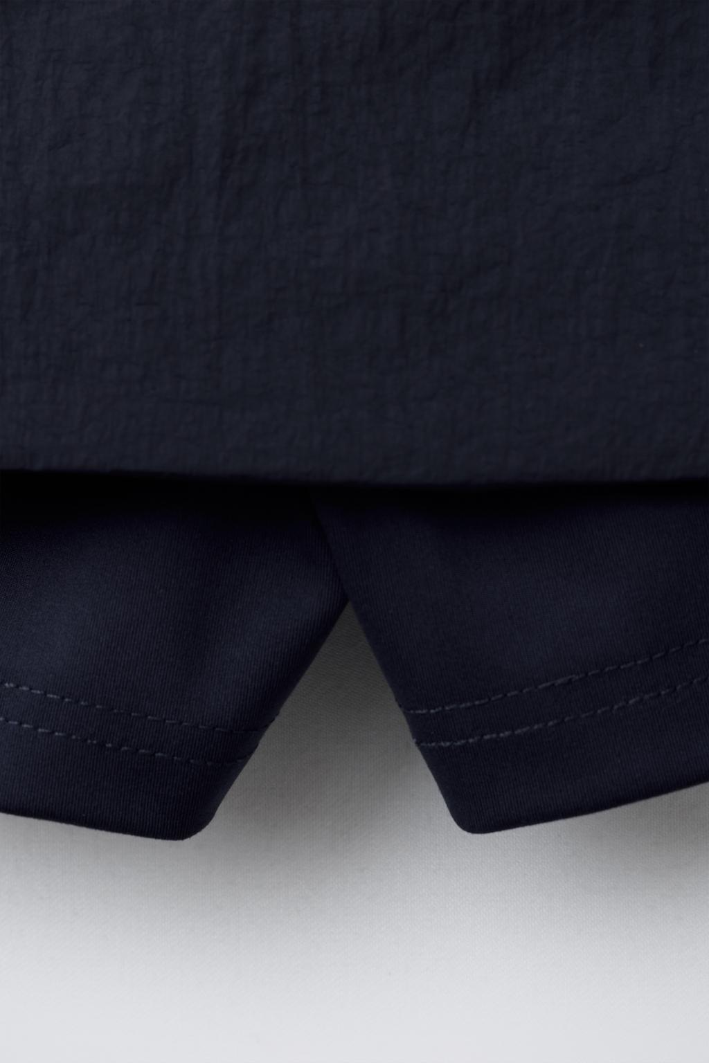 ЮБКА-ШОРТЫ ИЗ НЕЙЛОНА С БОКОВЫМИ ПОЛОСАМИ