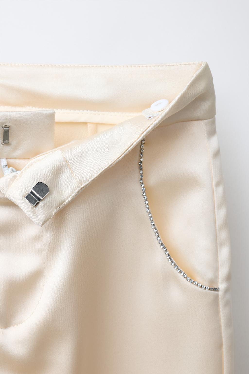 АТЛАСНЫЕ БРЮКИ С БЛЕСТКАМИ